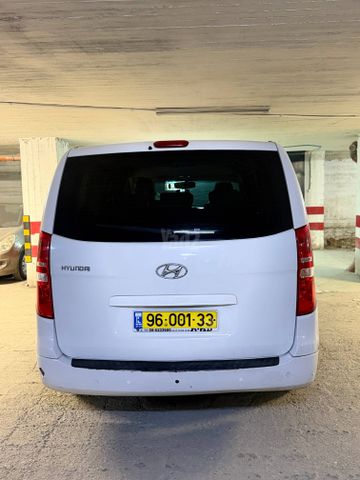 יונדאי H-1 / i800