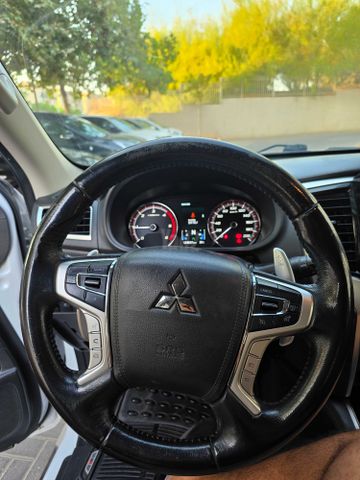 מיצובישי טרייטון / L200