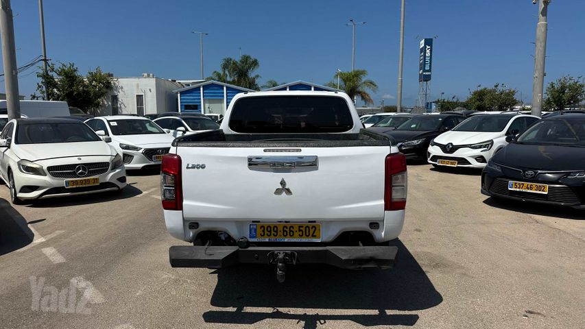 מיצובישי טרייטון / L200