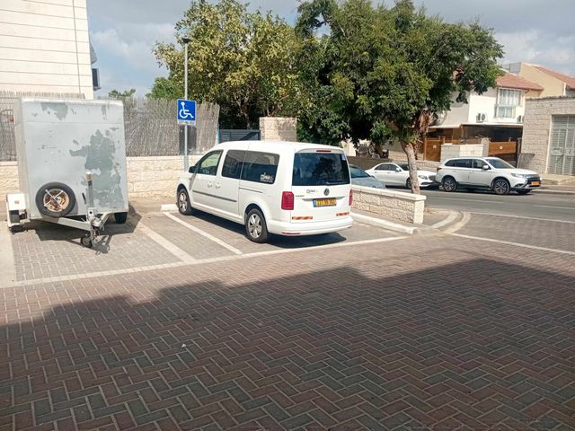 פולקסווגן קאדי