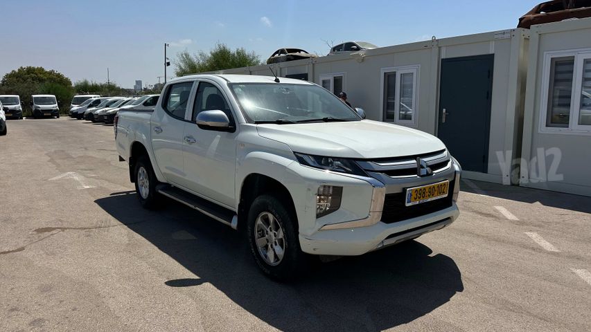 מודעת רכב מיצובישי טרייטון / L200