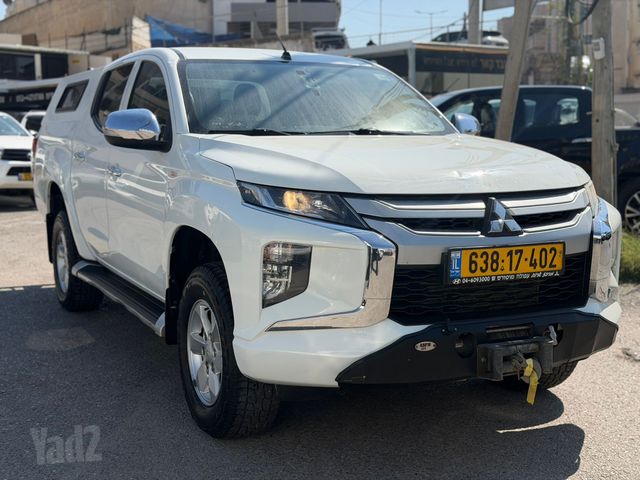 מיצובישי טרייטון / L200