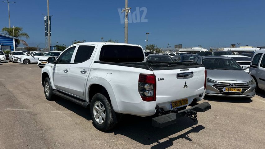 מיצובישי טרייטון / L200