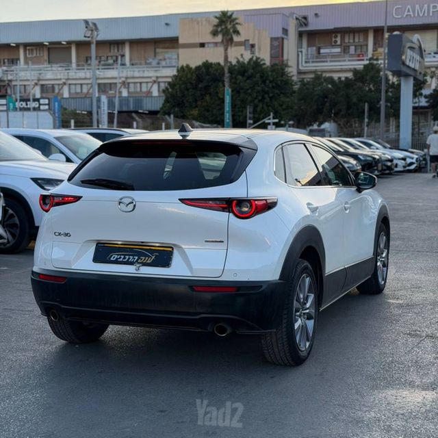 מאזדה CX-30