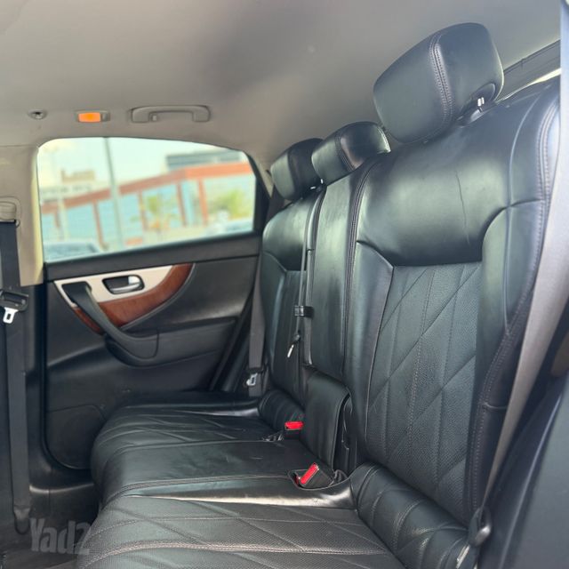 אינפיניטי QX70