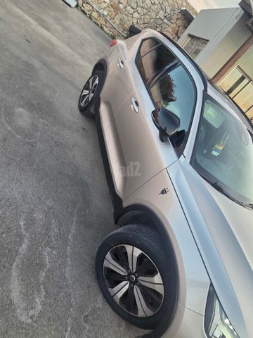 וולוו XC40