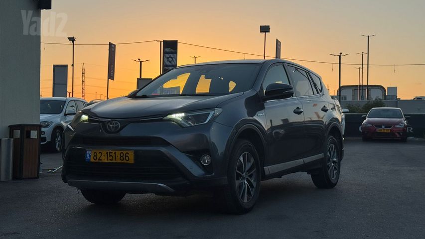 מודעת רכב טויוטה RAV4