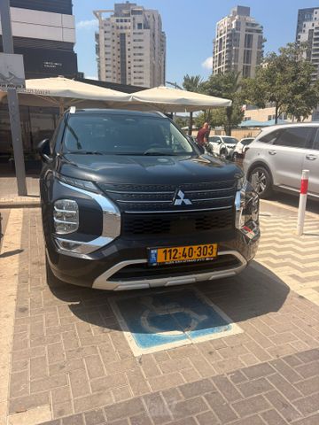 מיצובישי אאוטלנדר