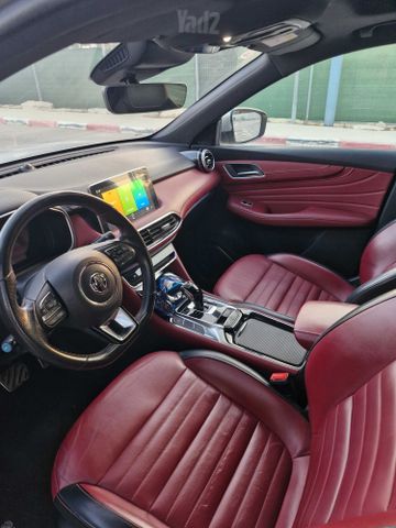 אם ג'י EHS PHEV