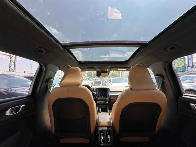 וולוו XC40