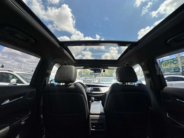 קאדילק XT4