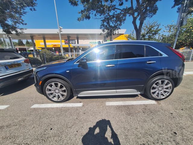 קאדילק XT4