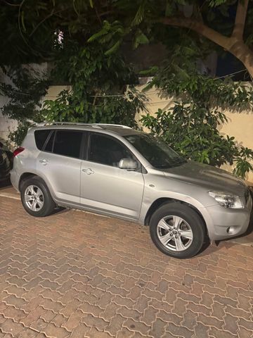 טויוטה RAV4