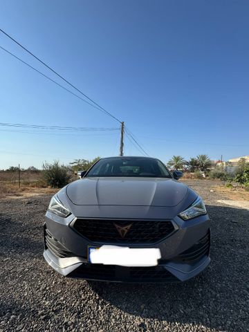 קופרה לאון