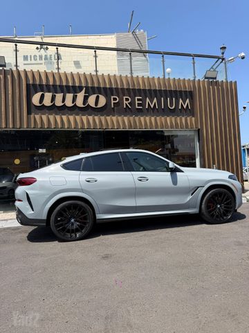 ב מ וו X6