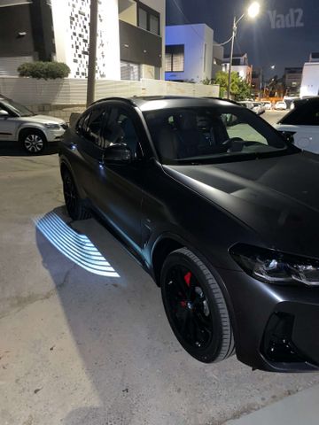 ב מ וו X4
