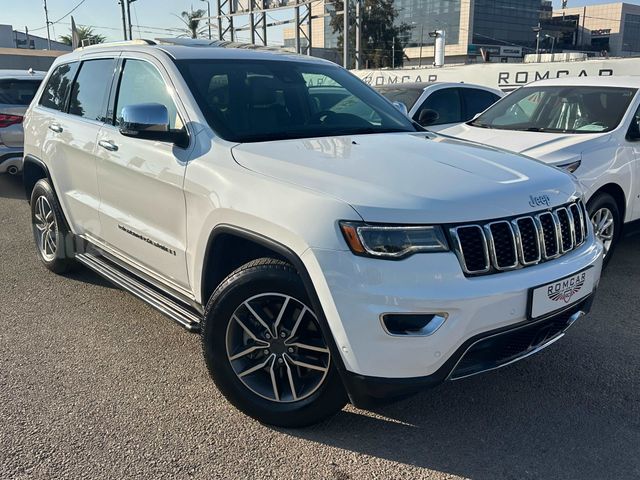 מודעת רכב ג'יפ גרנד צ'ירוקי