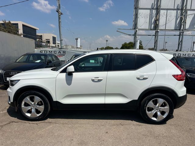 וולוו XC40