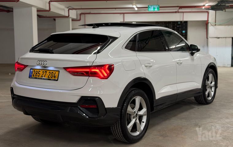 אאודי Q3