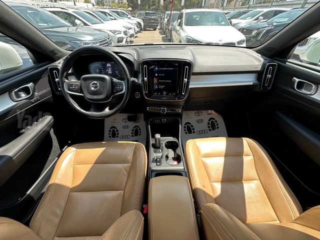וולוו XC40