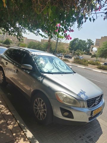 וולוו XC60
