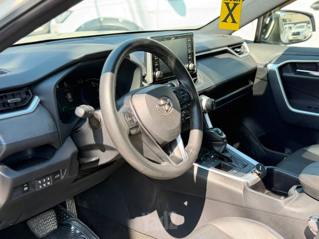 טויוטה RAV4