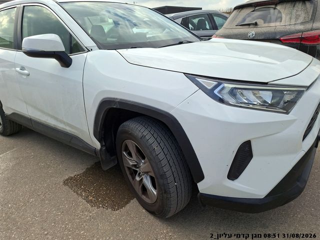 טויוטה RAV4