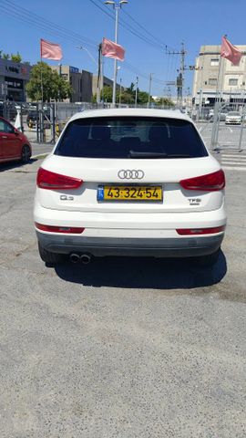 אאודי Q3