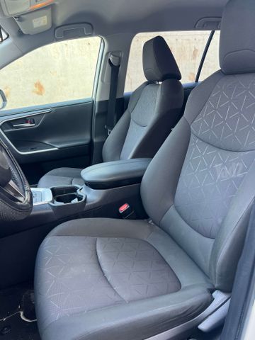 טויוטה RAV4