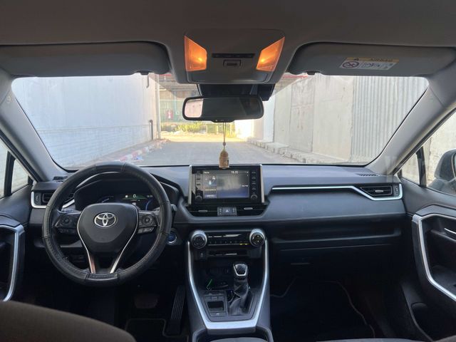 טויוטה RAV4