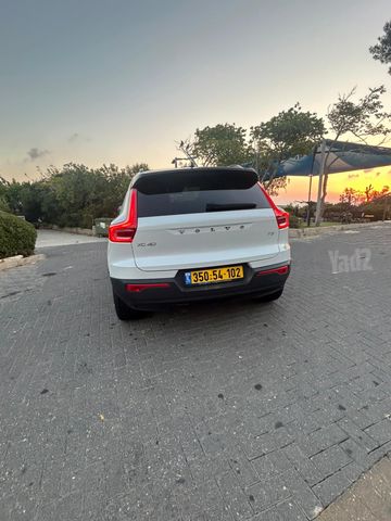 וולוו XC40