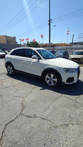 מודעת רכב אאודי Q3 1
