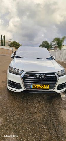 אאודי Q7