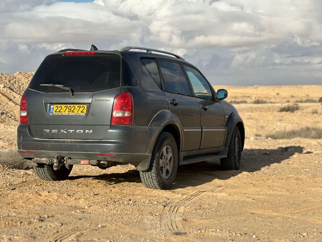 מודעת רכב סאנגיונג רקסטון