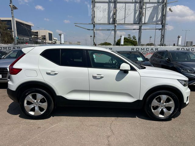 וולוו XC40
