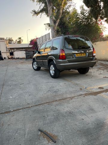 מאזדה טריביוט