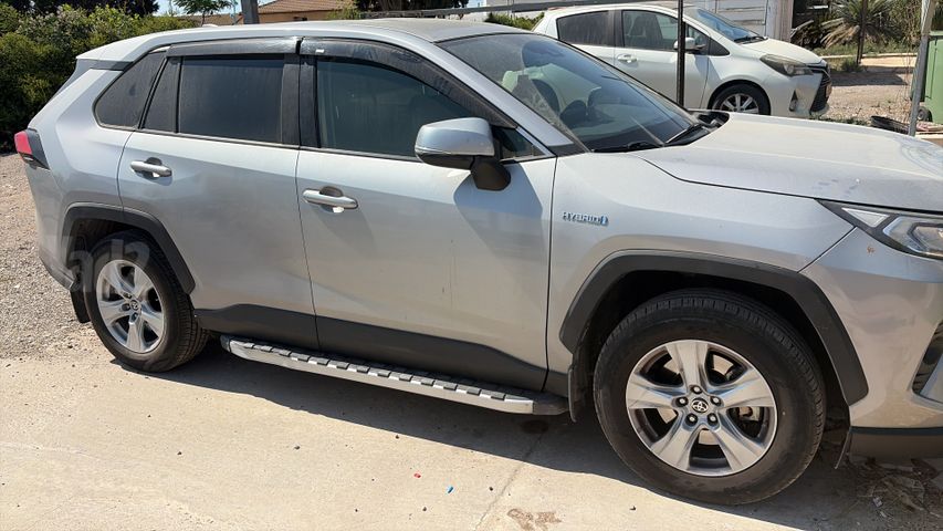 טויוטה RAV4