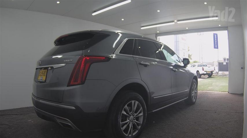 קאדילק XT5