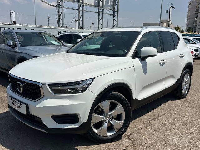 וולוו XC40