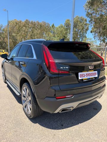 קאדילק XT4