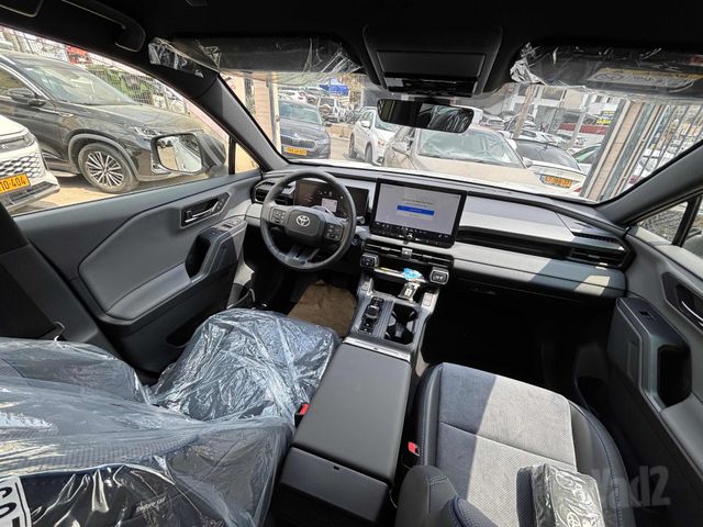 טויוטה RAV4