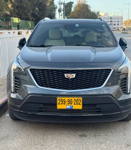מודעת רכב קאדילק XT4