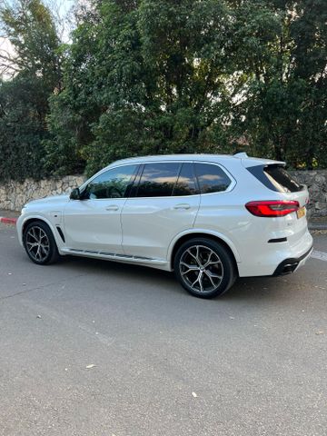 ב מ וו X5