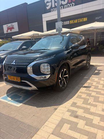 מיצובישי אאוטלנדר