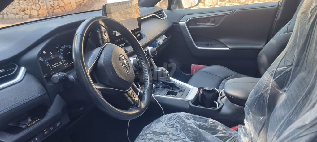 טויוטה RAV4