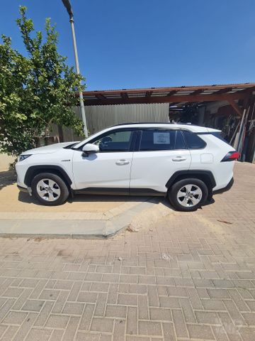מודעת רכב טויוטה RAV4