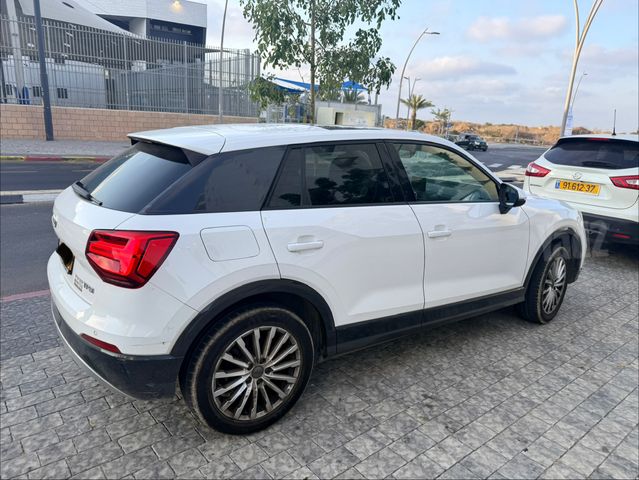 אאודי Q2