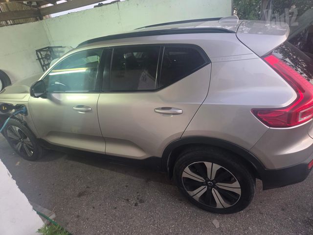 וולוו XC40