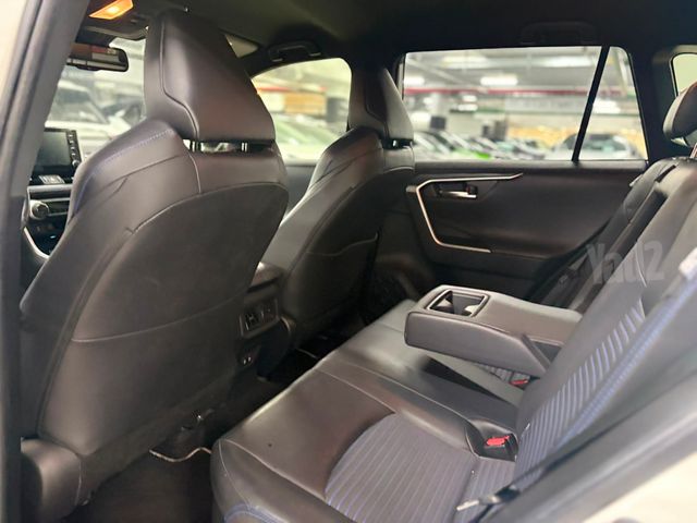 טויוטה RAV4