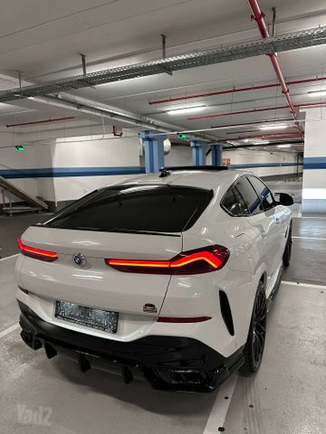 ב מ וו X6